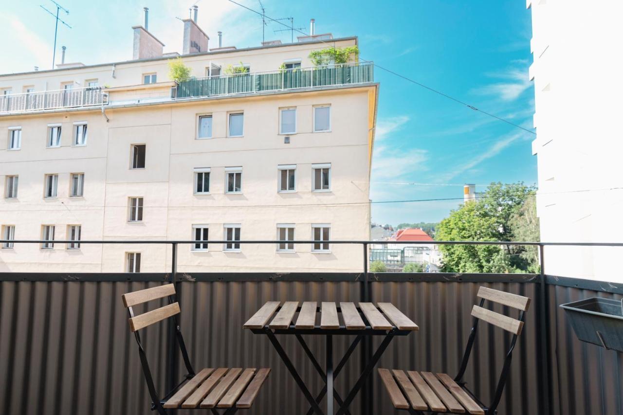 Beautiful 2-Bedroom Apartment Near Schoenbrunn Wina Bagian luar foto