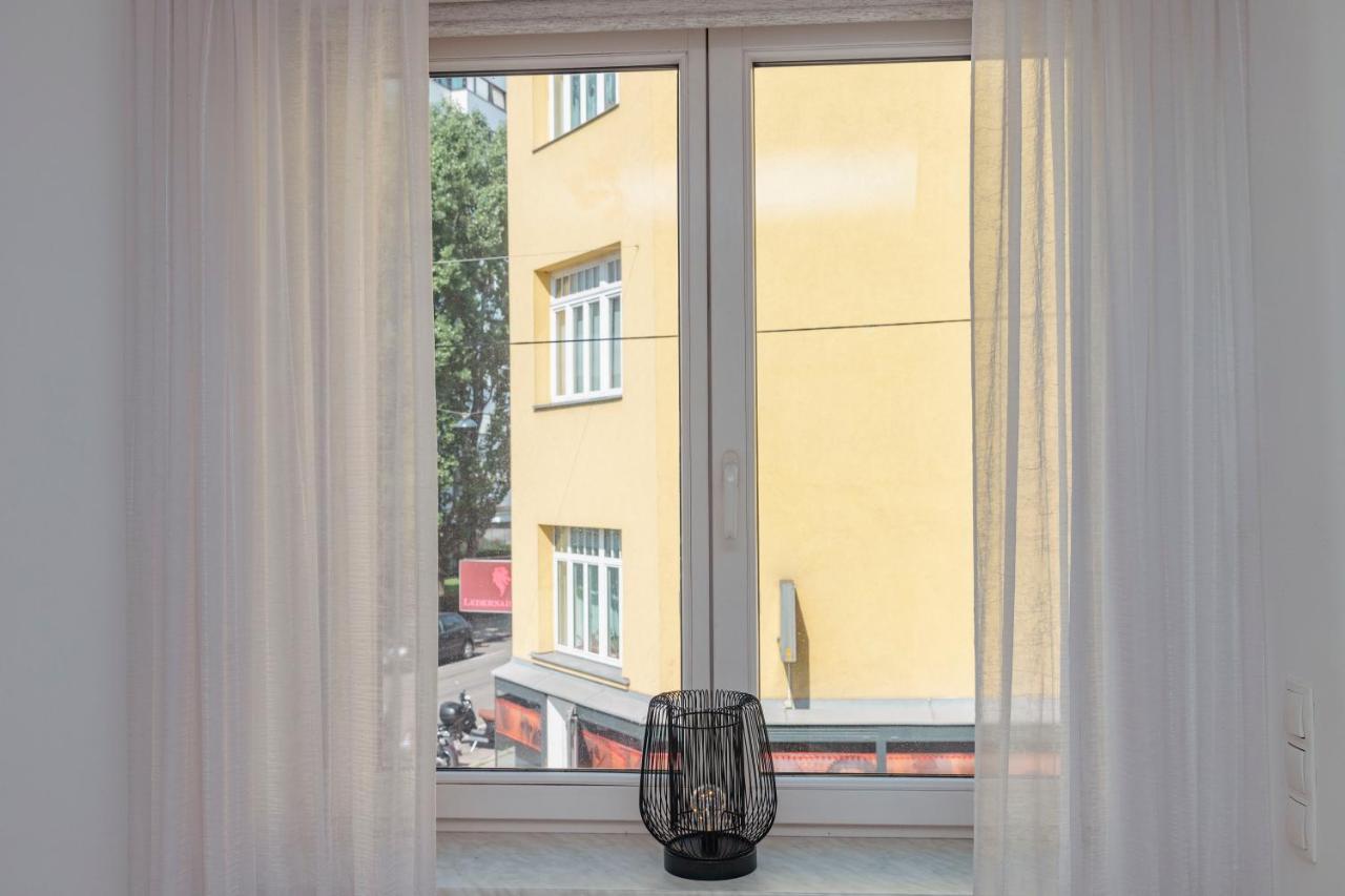 Beautiful 2-Bedroom Apartment Near Schoenbrunn Wina Bagian luar foto