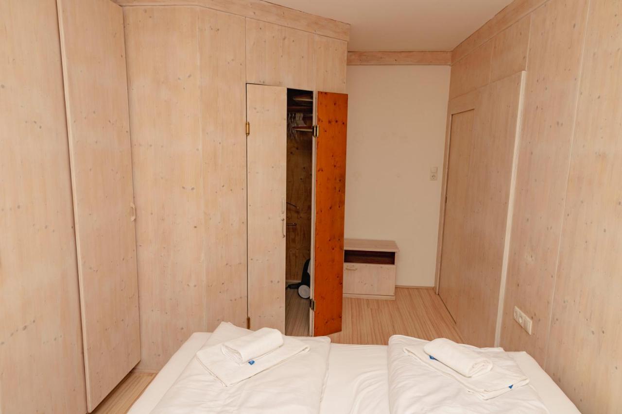 Beautiful 2-Bedroom Apartment Near Schoenbrunn Wina Bagian luar foto