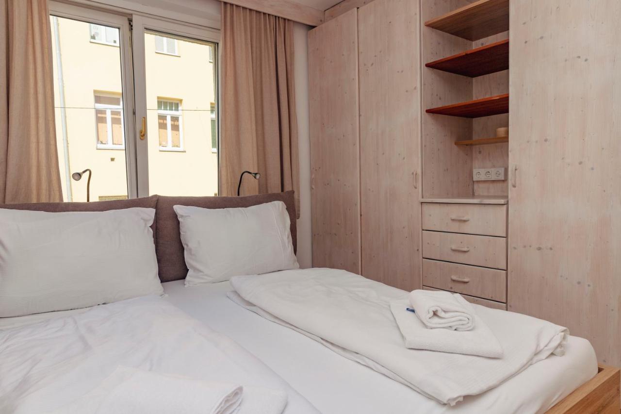 Beautiful 2-Bedroom Apartment Near Schoenbrunn Wina Bagian luar foto